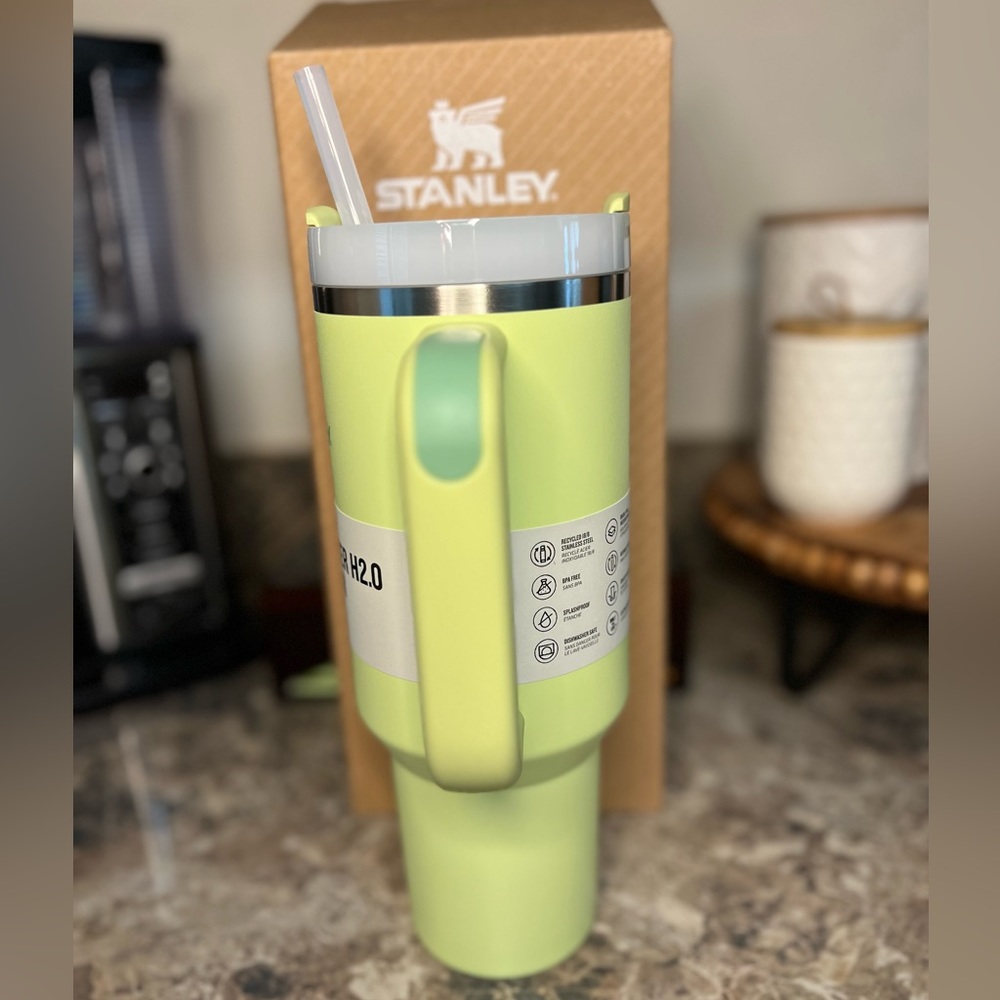 THE QUENCHER H2.0 FLOWSTATE TUMBLER | 40 OZ- Citron - Picture 7 of 9